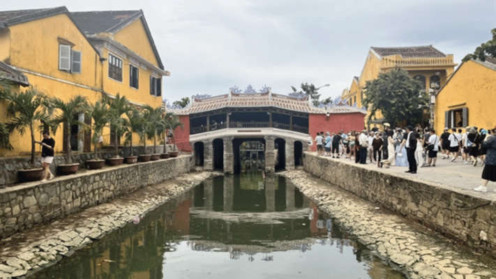 Chua Cau - japan bridge