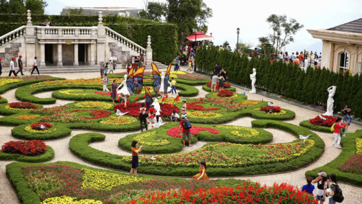 Le Jardin d'Amour Flower Garden