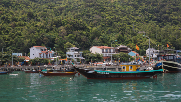 Wooden boat in Cham island