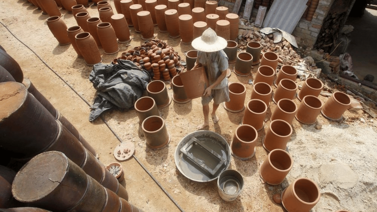 Thanh Ha pottery village